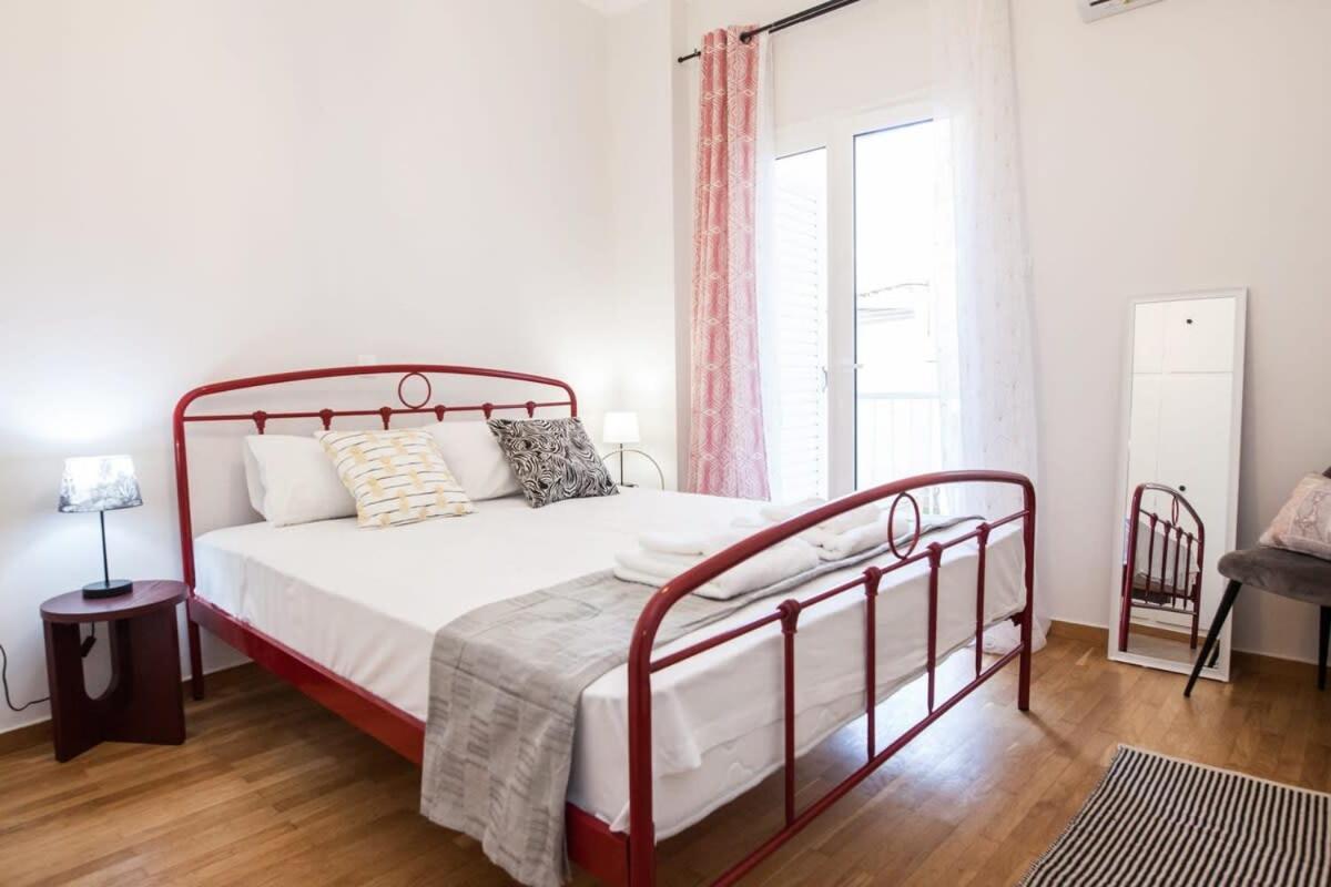 Contemporary Stylish Apartment Located Near Metaxourgeio Area Athen Eksteriør billede