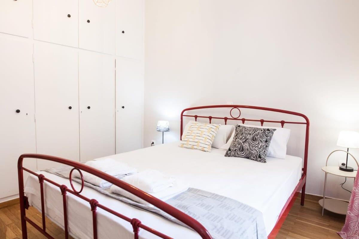 Contemporary Stylish Apartment Located Near Metaxourgeio Area Athen Eksteriør billede